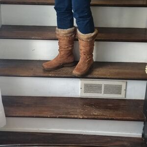 Women's 7.5 Brown Faux Suede Slouch Winter Boots Sherpa Lined Fur Cuff Slip On